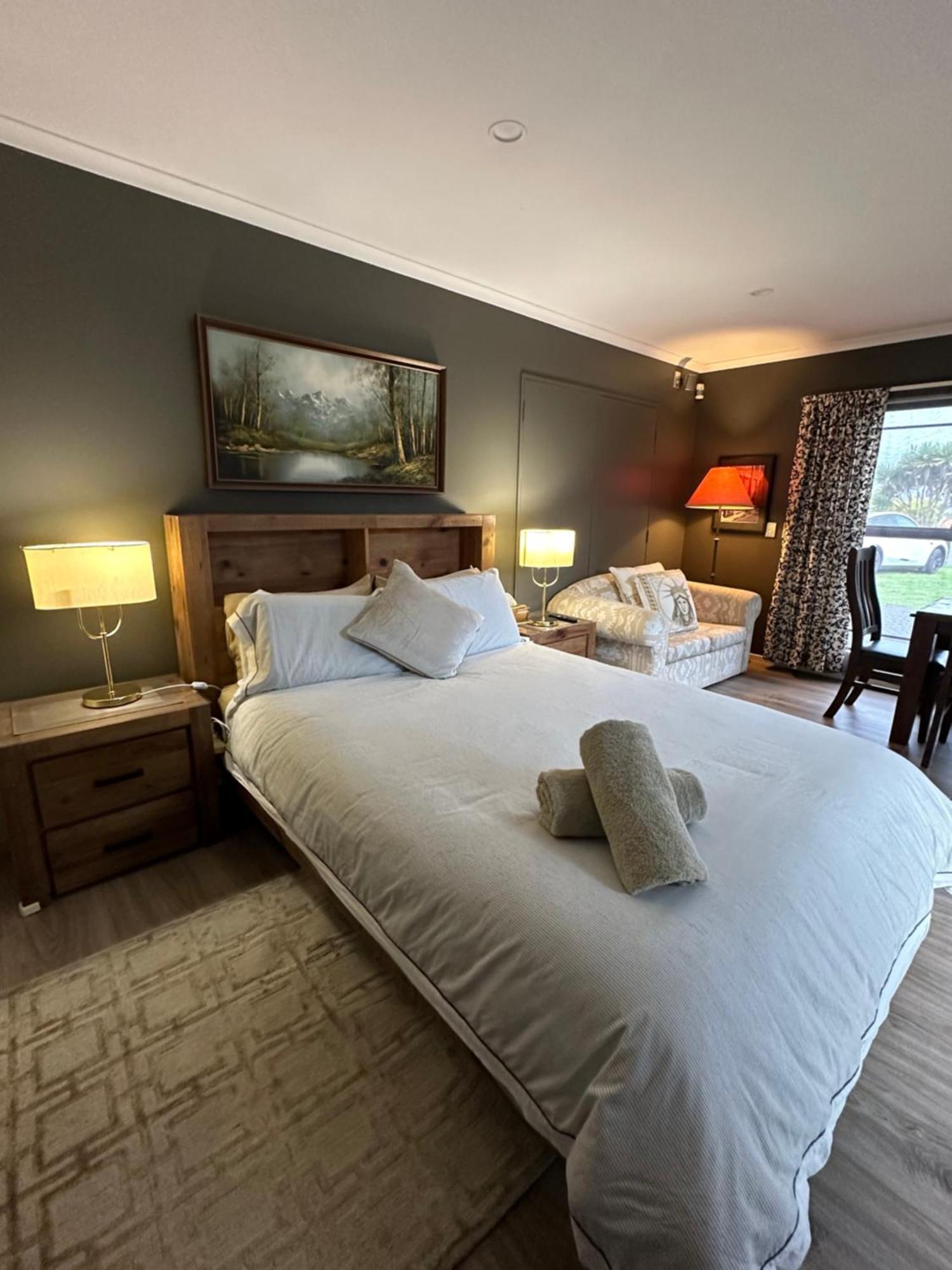 Lakeview Holiday Hideaway Taupo Exterior photo